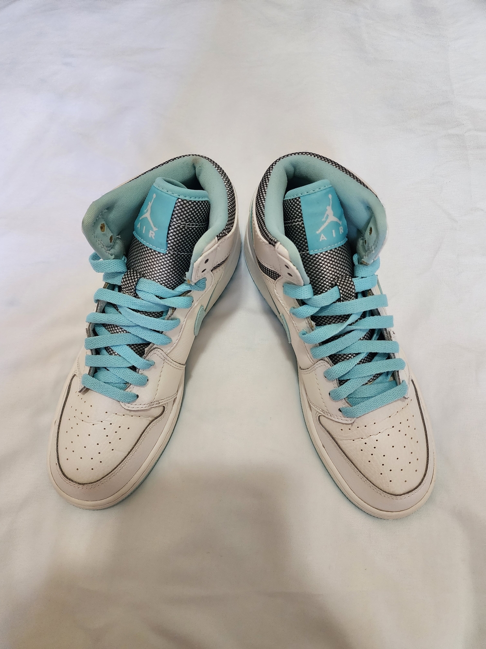 Nike Air Jordan1 Retro  High-Top Sneakers in Light Blue and White